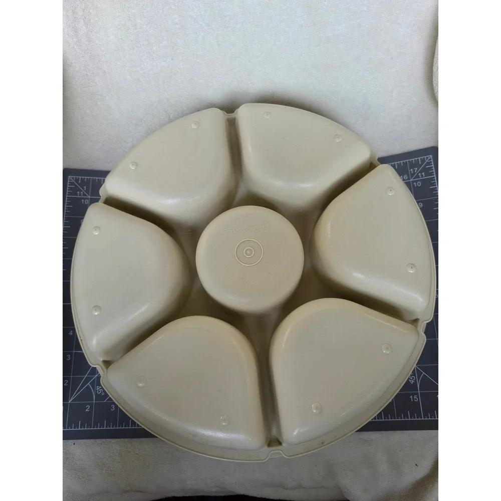 Vintage Tupperware Serving Center 1665-5 Almond Cream Veggie Tray with Lid USA
